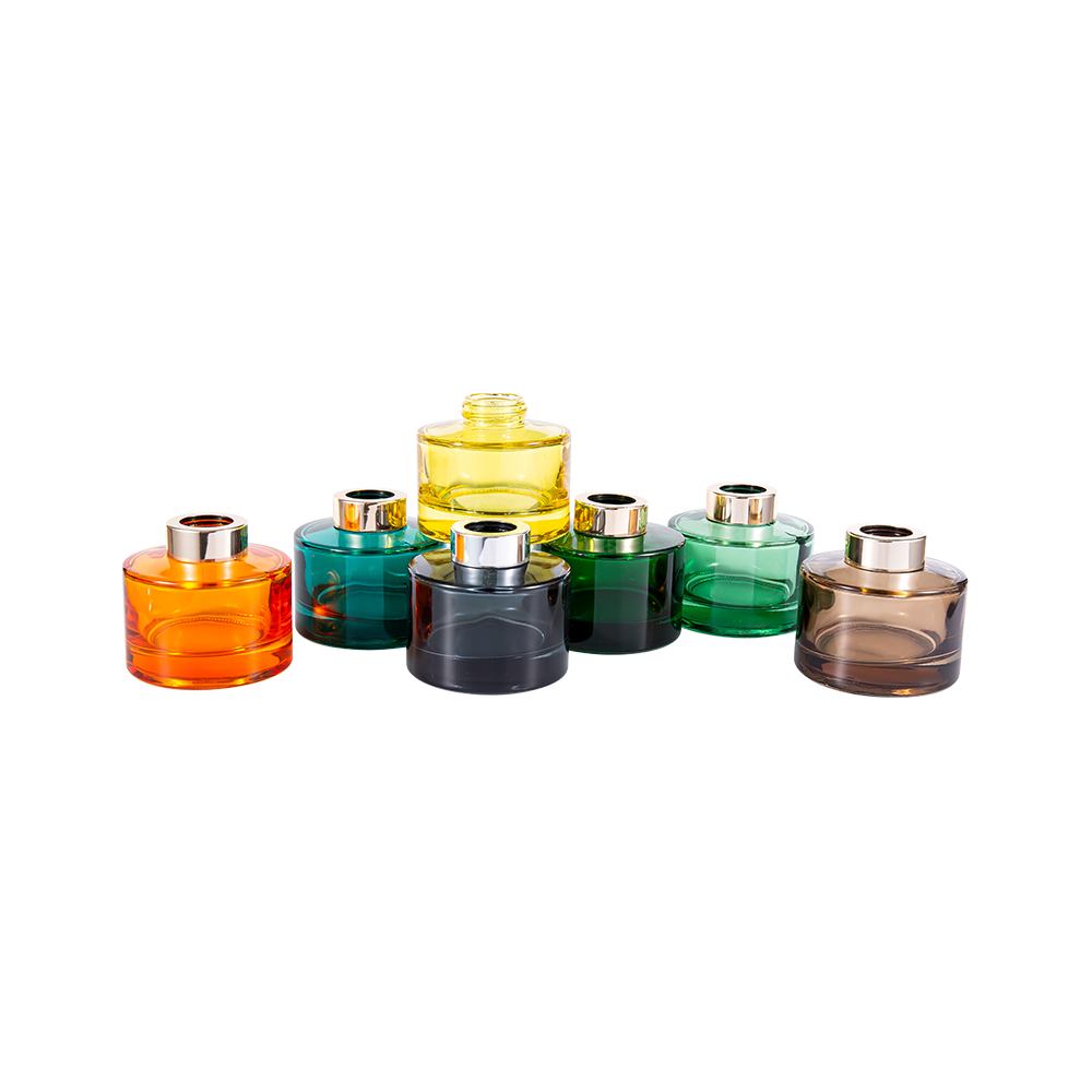 100 ml färgbelagd diffusorflaska med 28 mm stor UV-aluminiumlock